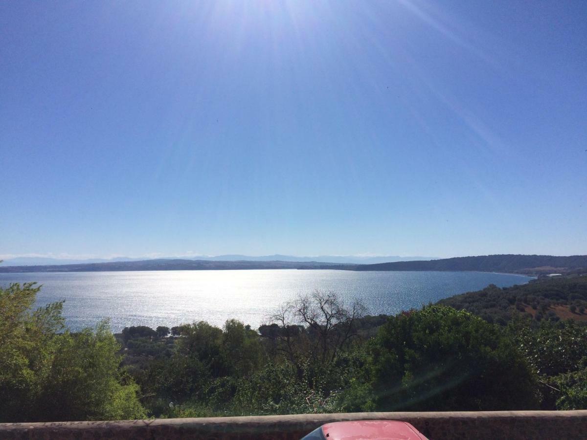 La Scaletta Holiday House Bracciano  Luaran gambar
